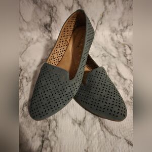 Lazer Cutout Flats